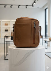 PEBBLED LEATHER CLVIN KLIN CROSSBODY BAG MESSENGER BAG